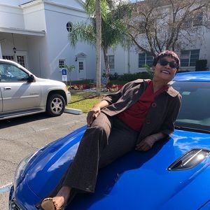 Meet your Posher, Joyce